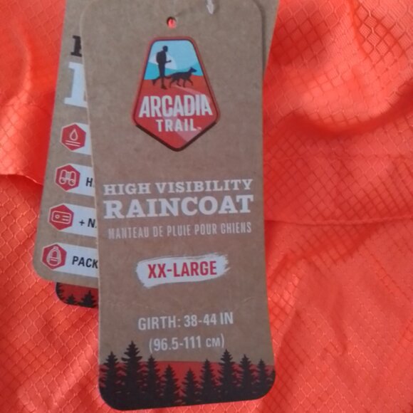 XXL dog rain coat with storage tote - Picture 3 of 3